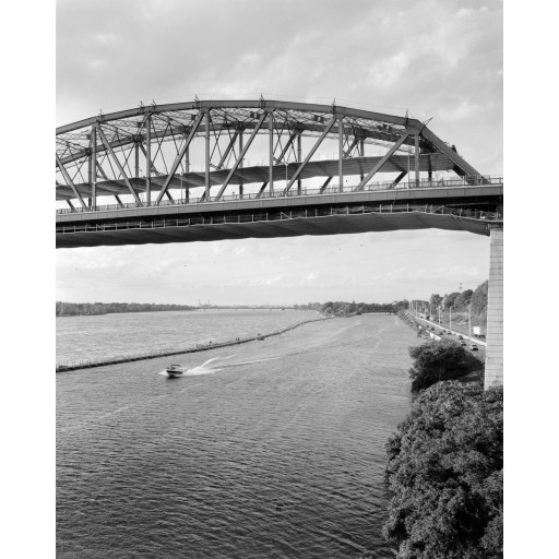 Bridges to Canada